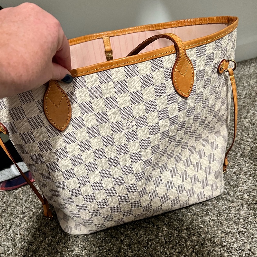 Louis Vuitton Neverfull bag